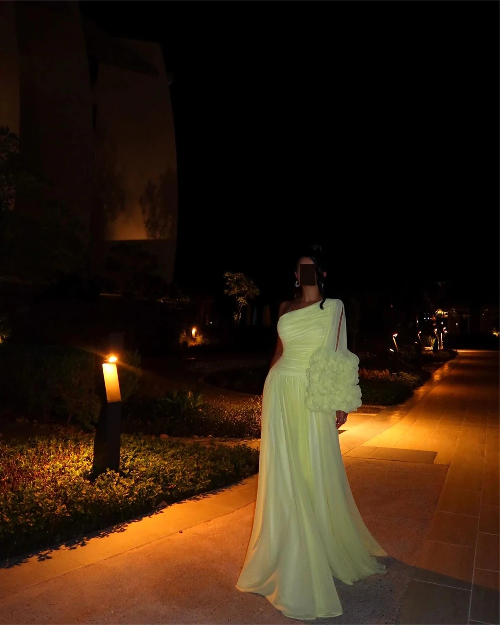 Customized Exquisite Tulle One Shoulder Long Sleeves Evening Dress Classic Straight Floor Length Panel Train Ruched Prom Gowns
Customized Exquisite Tulle One Shoulder Long Sleeves Evening Dress Classic Straight Floor Length Panel Train Ruched Prom Gowns