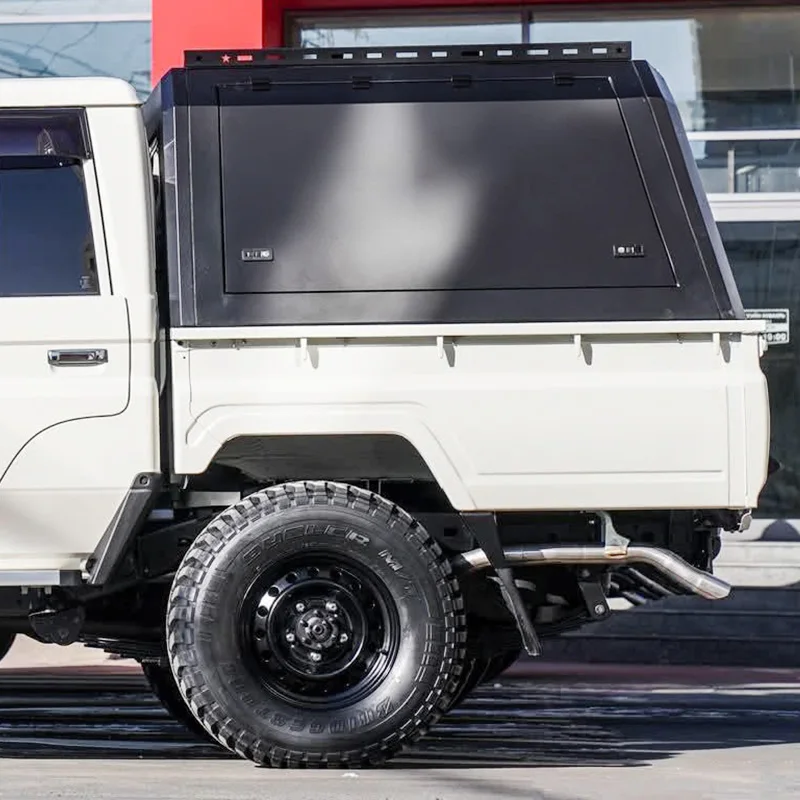 Полностью закрытый 3-дверный высокий тент для LC79 Land Cruiser Double Cab - из марганцевой стали, без стекла, аксессуар для пикапа
Полностью закрытый 3-дверный высокий тент для LC79 Land Cruiser Double Cab - из марганцевой стали, без стекла, аксессуар для пикапа
