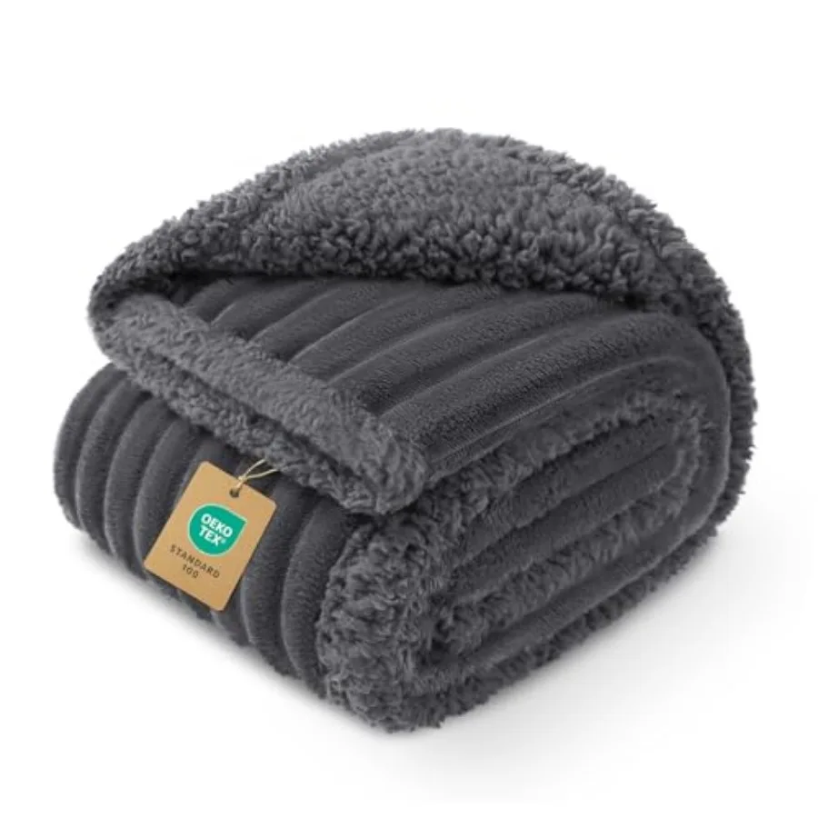 Waterproof Dog Blanket for Small Puppy Ultra-Soft Calming Cut Pile Flannel Throw Durable and Warm Furniture Protection for Couc
Waterproof Dog Blanket for Small Puppy Ultra-Soft Calming Cut Pile Flannel Throw Durable and Warm Furniture Protection for Couc