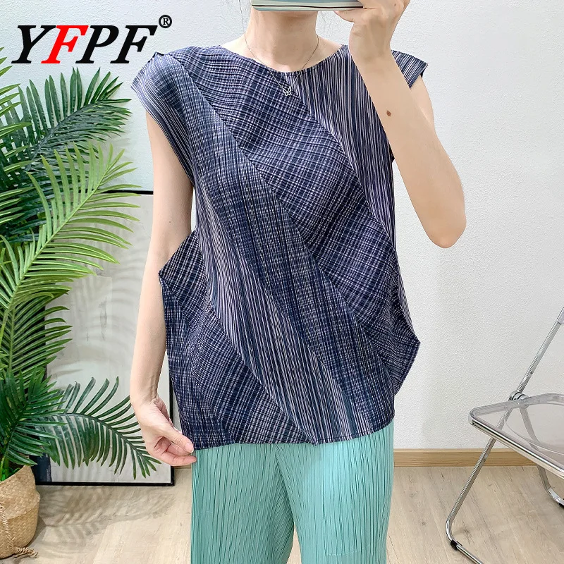 YFPF Summer Fashion Striped Pleated T-shirt For Women Sleeveless Versatile Contrast Color Tops 2025 Female New Clothing 3A277
YFPF Summer Fashion Striped Pleated T-shirt For Women Sleeveless Versatile Contrast Color Tops 2025 Female New Clothing 3A277