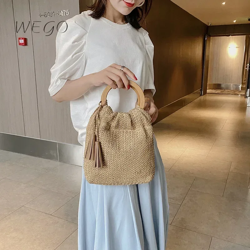 2024 Casual Wood Handle Lady Small Beach Bag Totes Sac Woven Simple Solid Color Women Handbag
2024 Casual Wood Handle Lady Small Beach Bag Totes Sac Woven Simple Solid Color Women Handbag