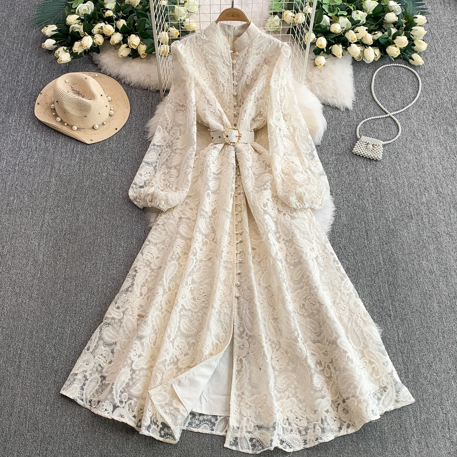 French Court Retro Lace Dress Women Spring Autumn Buttoned Waist Stand Lantern Sleeves Large Swing Elegant Long Holiday Dress
French Court Retro Lace Dress Women Spring Autumn Buttoned Waist Stand Lantern Sleeves Large Swing Elegant Long Holiday Dress