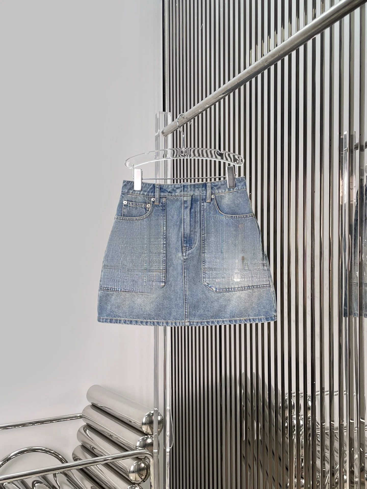 High Waist A-Line Skirt Women's Slimming Versatile Denim Style Embroidery Short Skirts Casual Cotton Fabric Spring Season
High Waist A-Line Skirt Women's Slimming Versatile Denim Style Embroidery Short Skirts Casual Cotton Fabric Spring Season