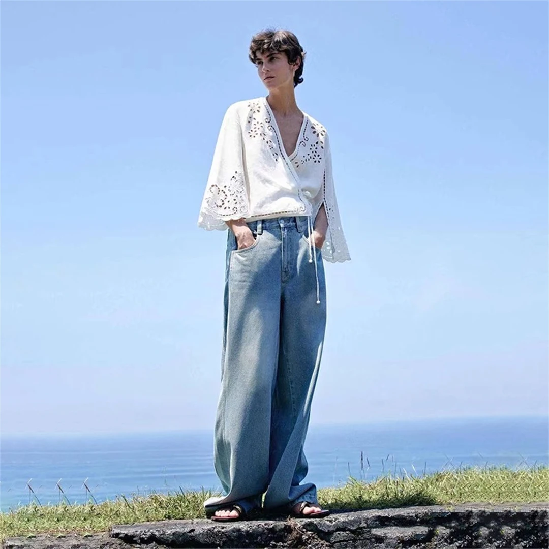Elegant French Style Cotton Linen Shirt High Waist Jeans Spring Summer Breathable Comfortable V Neck Long Sleeve Women's Fashion
Elegant French Style Cotton Linen Shirt High Waist Jeans Spring Summer Breathable Comfortable V Neck Long Sleeve Women's Fashion