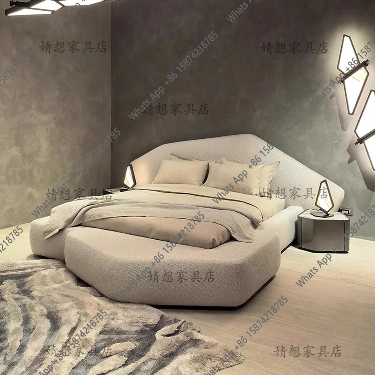 Italian widescreen bed new rock master bedroom high-end atmospheric wedding bed 1.8 meters double bed
Italian widescreen bed new rock master bedroom high-end atmospheric wedding bed 1.8 meters double bed