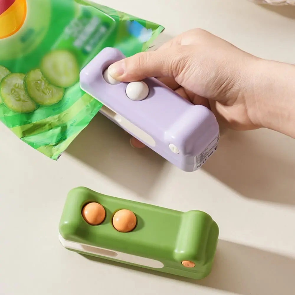 Moisture-proof Magnetic Sealing Machine Rechargeable Hand Press Bag Sealing Clip Keep Fresh Plastic Food Sealer Clip Snacks 
Moisture-proof Magnetic Sealing Machine Rechargeable Hand Press Bag Sealing Clip Keep Fresh Plastic Food Sealer Clip Snacks