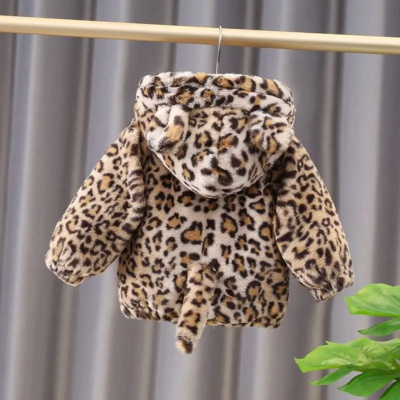 Autumn and Winter Baby Warm Coat New Boys and Girls Thick Cotton Coat Korean Edition Leopard Pattern Children Hoodie Jacket
Autumn and Winter Baby Warm Coat New Boys and Girls Thick Cotton Coat Korean Edition Leopard Pattern Children Hoodie Jacket