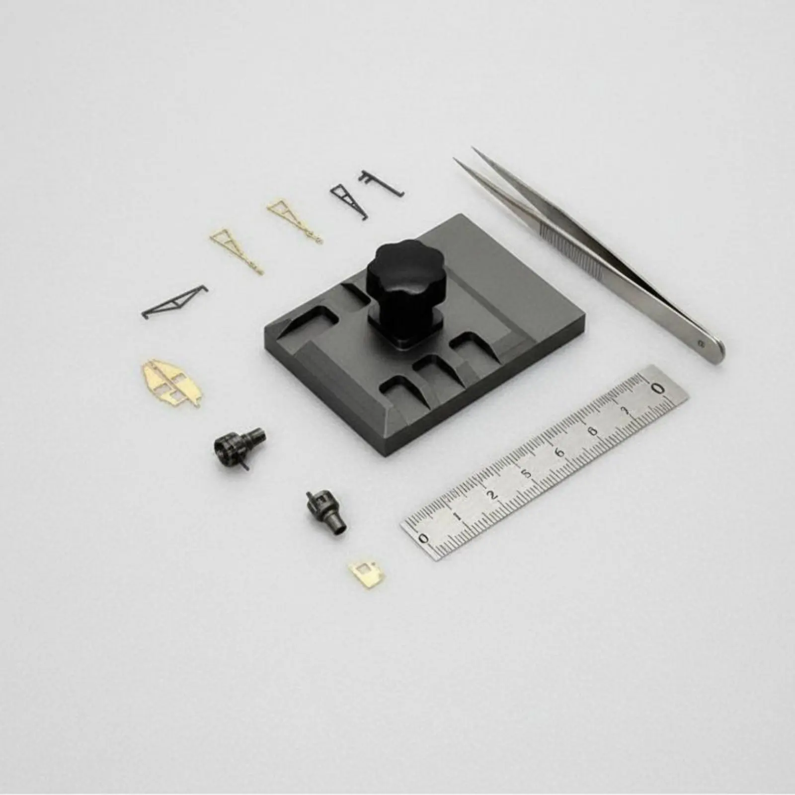 PE Parts Bending Tool Adjustable Pressure Plate Photo Etch Bender Photo-Etched Parts Folding Tool Sturdy and Sturdy
PE Parts Bending Tool Adjustable Pressure Plate Photo Etch Bender Photo-Etched Parts Folding Tool Sturdy and Sturdy
