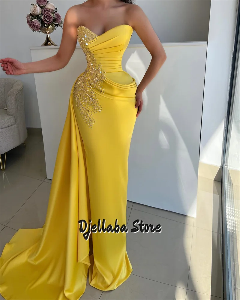 Customized Yellow Satin Strapless Evening Dresses 2025 Beaded Pleats Birthday Party Dress Dubai Saudi Arabia Gowns فستان وردي
Customized Yellow Satin Strapless Evening Dresses 2025 Beaded Pleats Birthday Party Dress Dubai Saudi Arabia Gowns فستان وردي