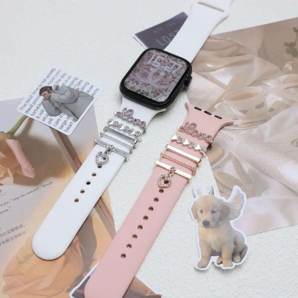 Креативный металлический браслет для часов с орнаментом, брошь с бриллиантами, браслет с шармами, декоративный ремешок для ногтей, аксессуары 
Креативный металлический браслет для часов с орнаментом, брошь с бриллиантами, браслет с шармами, декоративный ремешок для ногтей, аксессуары