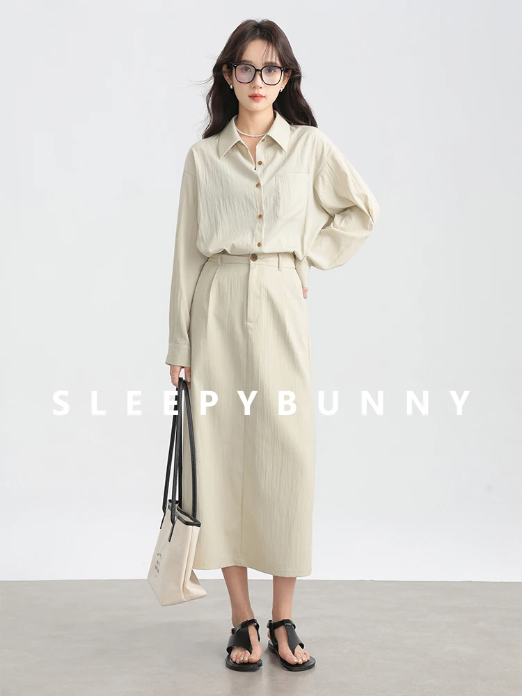 Classic Loose Fit Textured Lapel Drop Shoulder Shirt Summer Thin Draped Blouse Casual Slimming Long Sleeve Button Up Top Women
Classic Loose Fit Textured Lapel Drop Shoulder Shirt Summer Thin Draped Blouse Casual Slimming Long Sleeve Button Up Top Women