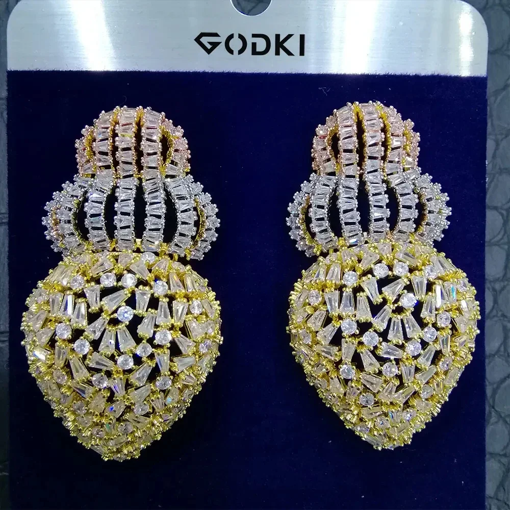 Soramoore New Original Waterdrop Earrings For Women Girls BOHO Resin Drop Earrings Brincos Fashion Tortoise Jewelry Famous Brand
Soramoore New Original Waterdrop Earrings For Women Girls BOHO Resin Drop Earrings Brincos Fashion Tortoise Jewelry Famous Brand