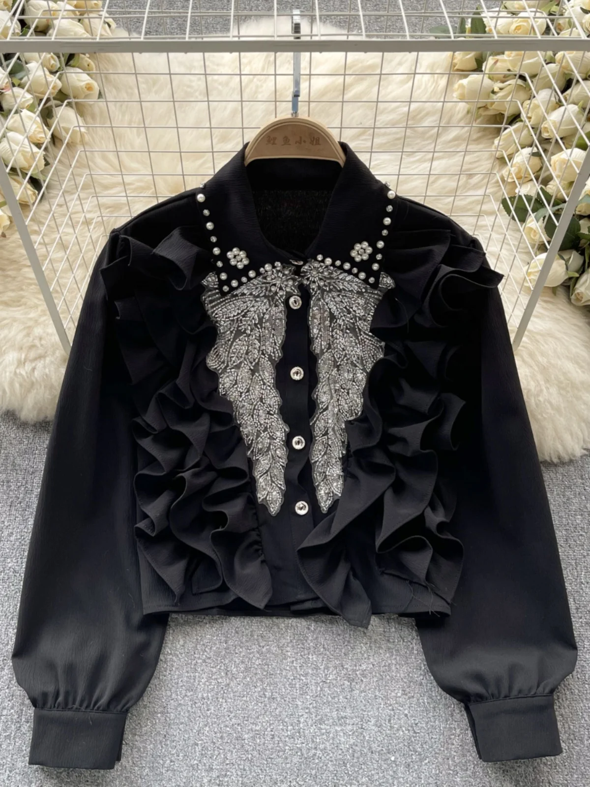Spring 2024 Women's Sweet ort Sve Long irt Heavy Embroidery Diamond Embedded Slim Fit Korean Sle Commute irt
Spring 2024 Women's Sweet ort Sve Long irt Heavy Embroidery Diamond Embedded Slim Fit Korean Sle Commute irt