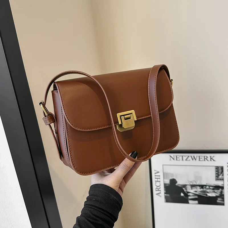 Simple retro exquisite small square bag 2025 casual new texture commuting handheld shoulder cross underarm bag for women handbag
Simple retro exquisite small square bag 2025 casual new texture commuting handheld shoulder cross underarm bag for women handbag