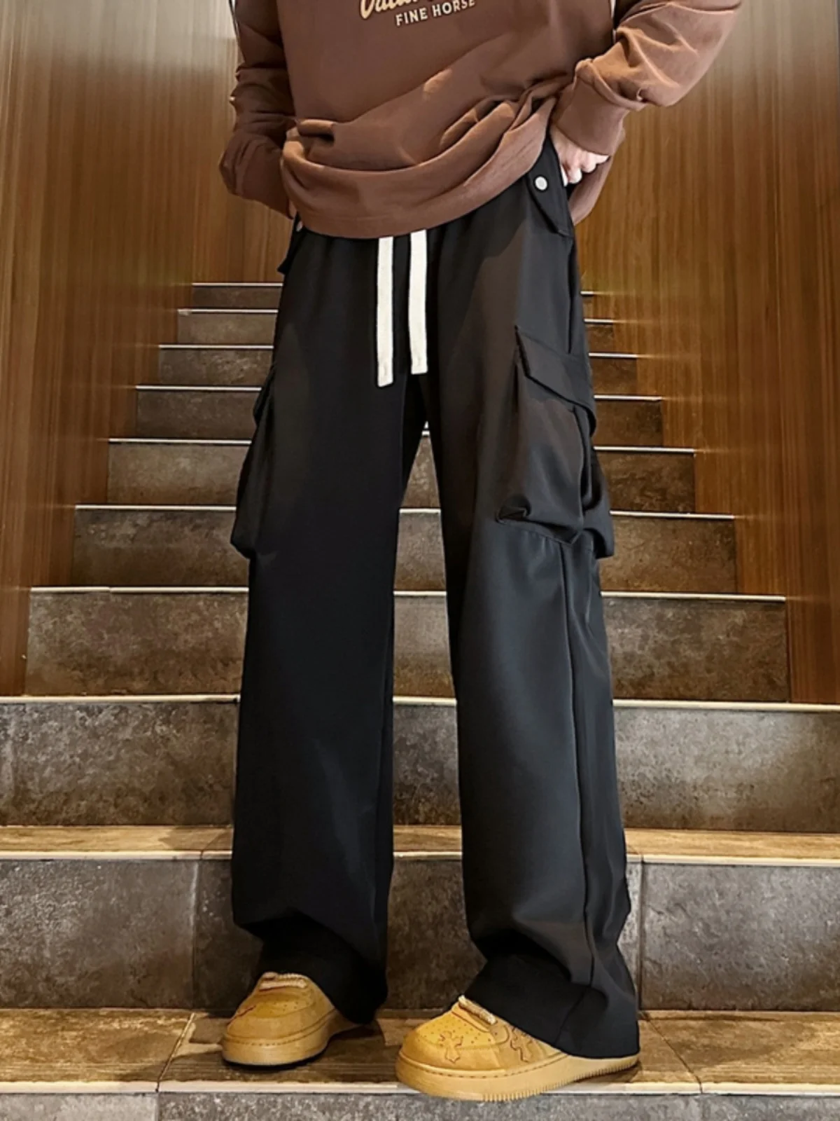 Мужские брюки-карго свободного кроя в стиле американского ретро, широкие, модные, черные, длинные, весенние
Мужские брюки-карго свободного кроя в стиле американского ретро, широкие, модные, черные, длинные, весенние