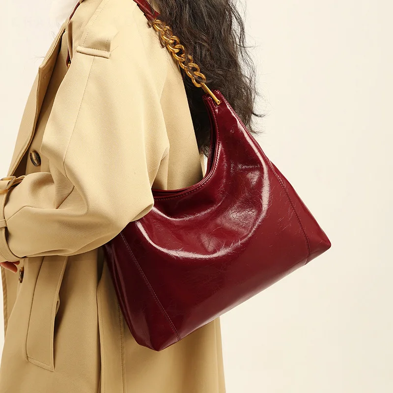 Large Capacity Women's Bag 2026 Fashion Versatile High Quality Commuter Tote Bag Chain Shoulder Bag Red Handbag for Women
Large Capacity Women's Bag 2026 Fashion Versatile High Quality Commuter Tote Bag Chain Shoulder Bag Red Handbag for Women