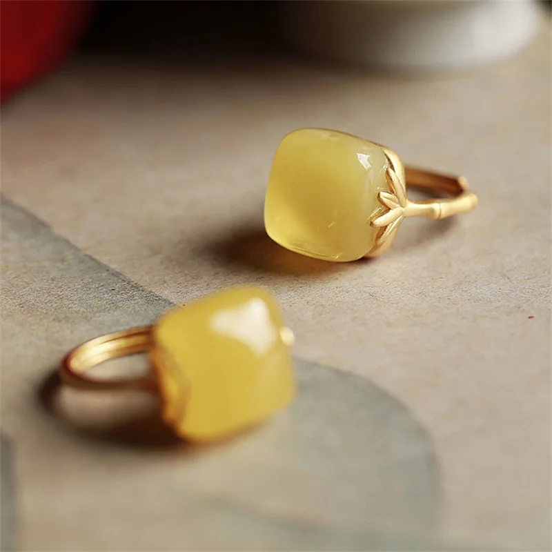 Temperament Jade Yellow Square Ring Women Jewelry Trendy Ruyi Bamboo Ring Female Index Finger Accessories Adjustable
Temperament Jade Yellow Square Ring Women Jewelry Trendy Ruyi Bamboo Ring Female Index Finger Accessories Adjustable