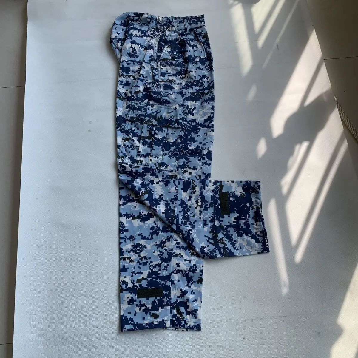Men's and Women's Camouflage Stain-Resistant Training Outdoor Work Clothes Workwear-Resistant Pants
Men's and Women's Camouflage Stain-Resistant Training Outdoor Work Clothes Workwear-Resistant Pants