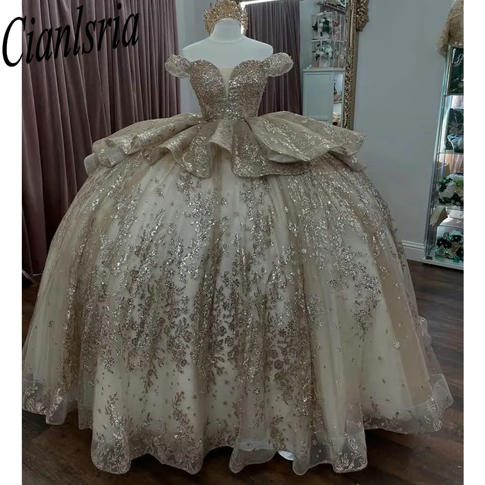 Champagne Sequined Appliques Lace Ruffles Quinceanera Dresses Ball Gown Off The Shoulder Sweet 15 Años Mexican Customized
Champagne Sequined Appliques Lace Ruffles Quinceanera Dresses Ball Gown Off The Shoulder Sweet 15 Años Mexican Customized