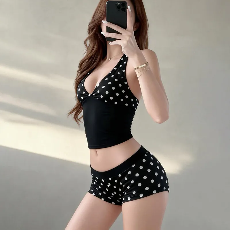 Vintage Polka Dot Deep V Neck Halter Tank Top & Low Rise Shorts Set Sexy Slim Fit Two-Piece Outfit for Women Summer Casual Beach
Vintage Polka Dot Deep V Neck Halter Tank Top & Low Rise Shorts Set Sexy Slim Fit Two-Piece Outfit for Women Summer Casual Beach