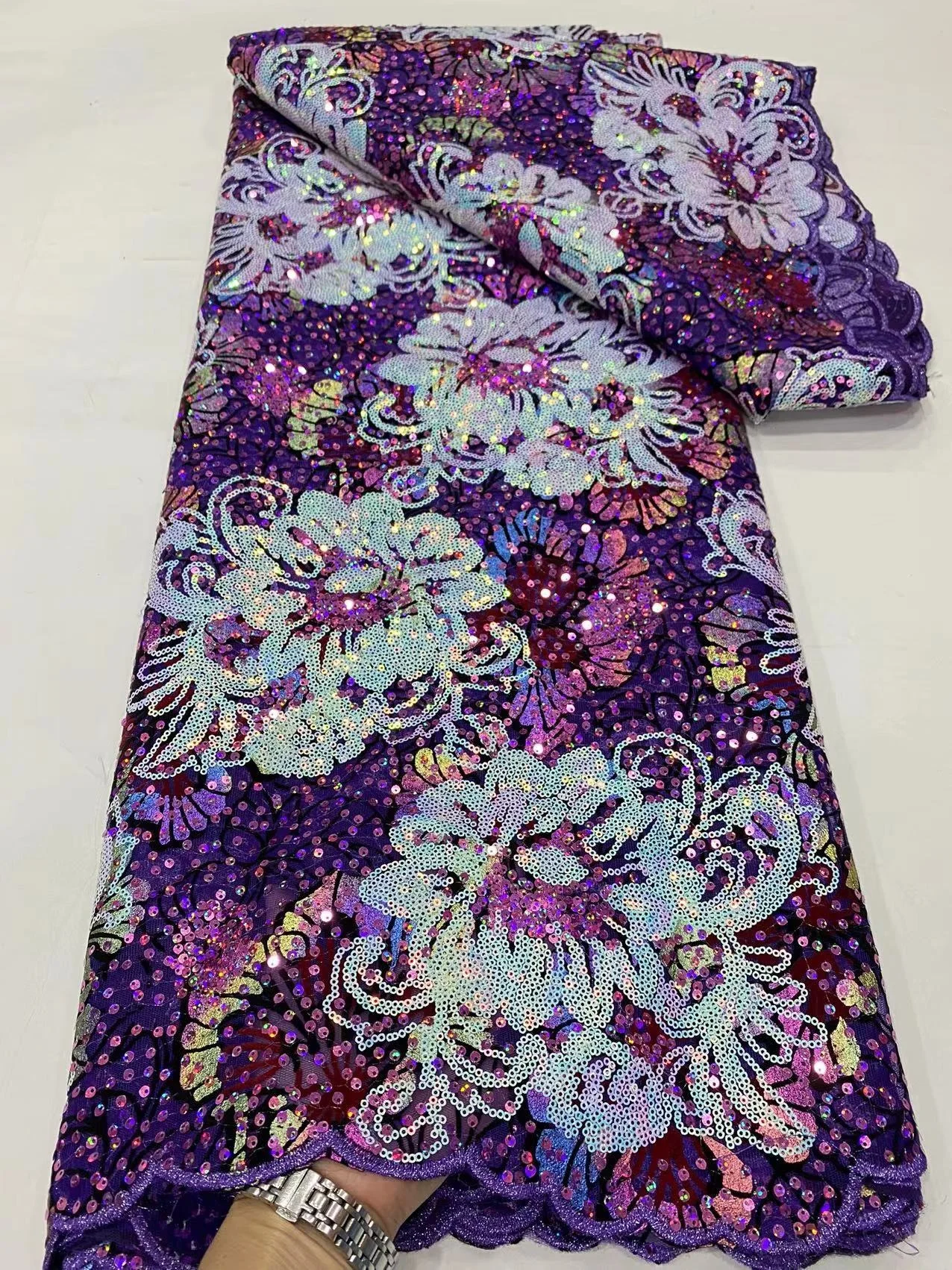 2024 Высококачественная африканская ткань, нигерийский материал, кружевная цветочная ткань для свадьбы с блестками, вышивка для жениха, французская кружевная ткань
2024 Высококачественная африканская ткань, нигерийский материал, кружевная цветочная ткань для свадьбы с блестками, вышивка для жениха, французская кружевная ткань