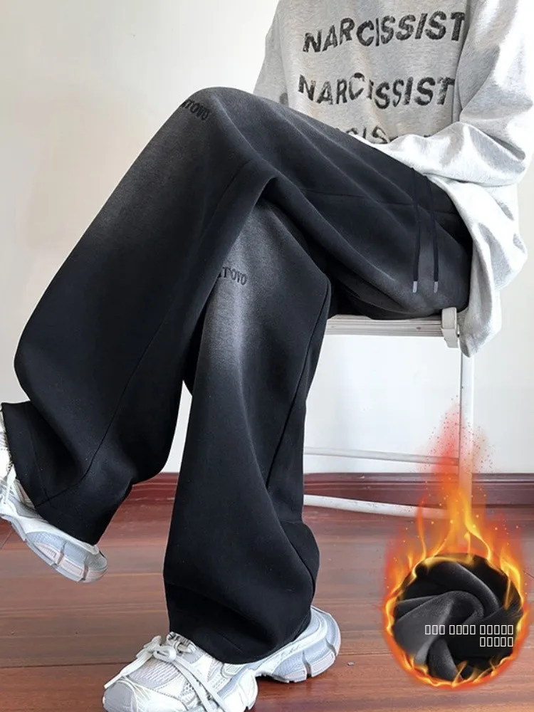 American Retro Thiened Fce Men's Winter Sports Pants Straight Leg Loose Fit Waed adient Color Blo Casual Trousers
American Retro Thiened Fce Men's Winter Sports Pants Straight Leg Loose Fit Waed adient Color Blo Casual Trousers