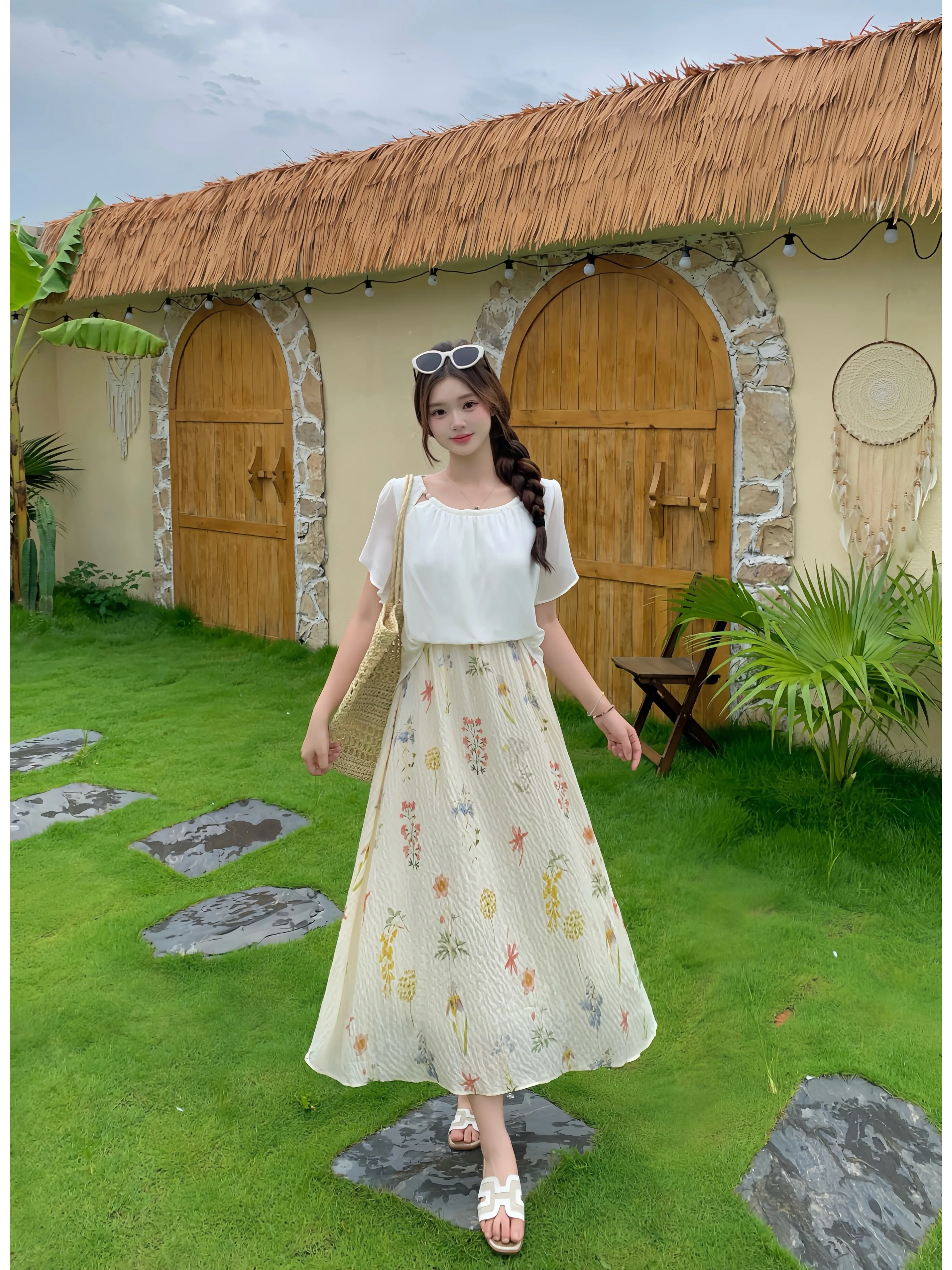 plus Size Elegant Summer Floral Print A-Line Dress Fake Two-Piece Casual Comfortable Breathable Short Sleeve Mid-Length Skirt...
plus Size Elegant Summer Floral Print A-Line Dress Fake Two-Piece Casual Comfortable Breathable Short Sleeve Mid-Length Skirt...