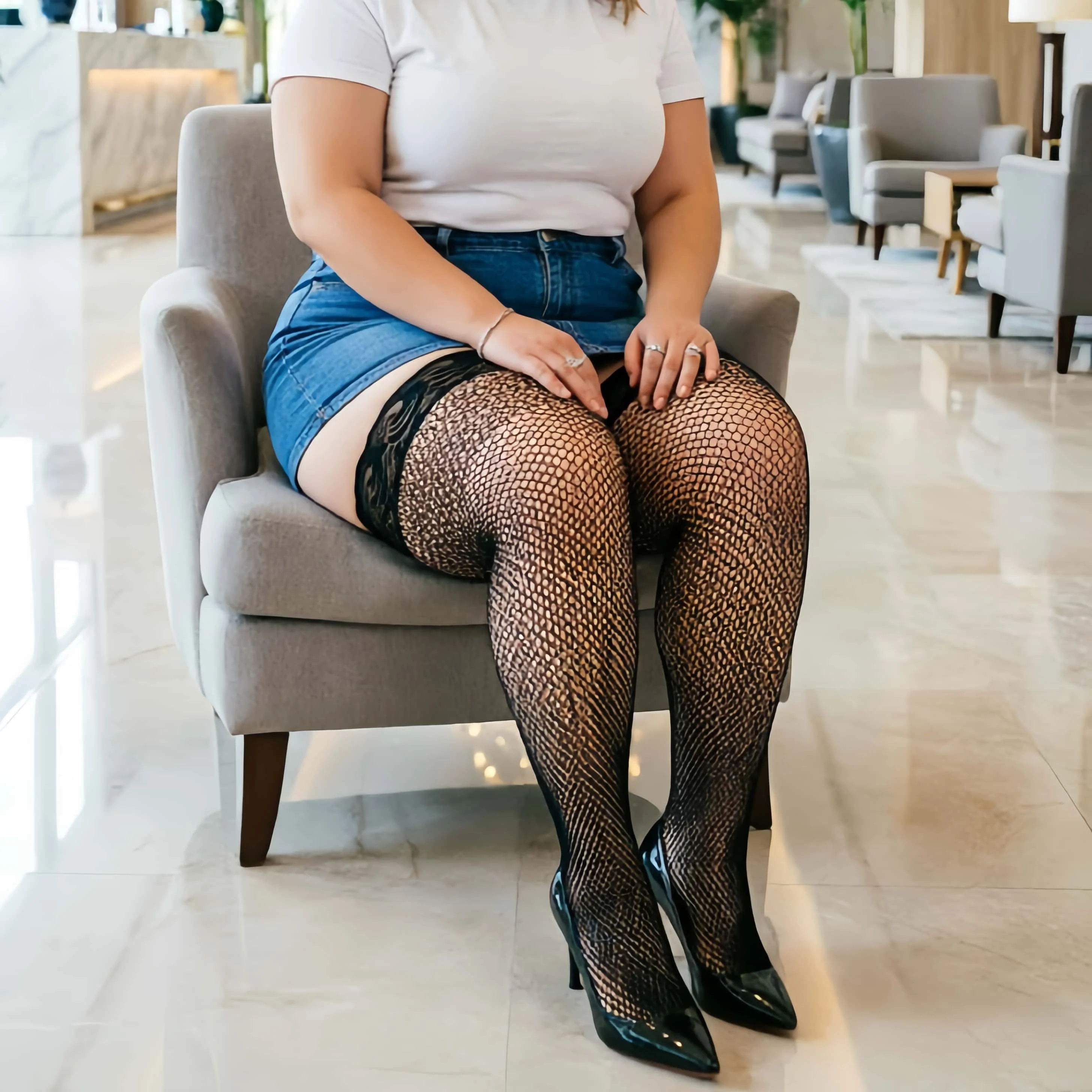 Plus Size Thigh High Summer Fishnet Stockings Women Breathable Sheer Mesh Lace Top Non Slip Silicone Sexy Stretchy Nylon
Plus Size Thigh High Summer Fishnet Stockings Women Breathable Sheer Mesh Lace Top Non Slip Silicone Sexy Stretchy Nylon