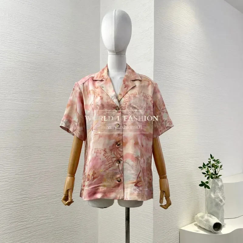 Розовая блузка с отложным воротником и короткими рукавами с цветочным принтом, топы 2025 г. 
Розовая блузка с отложным воротником и короткими рукавами с цветочным принтом, топы 2025 г.