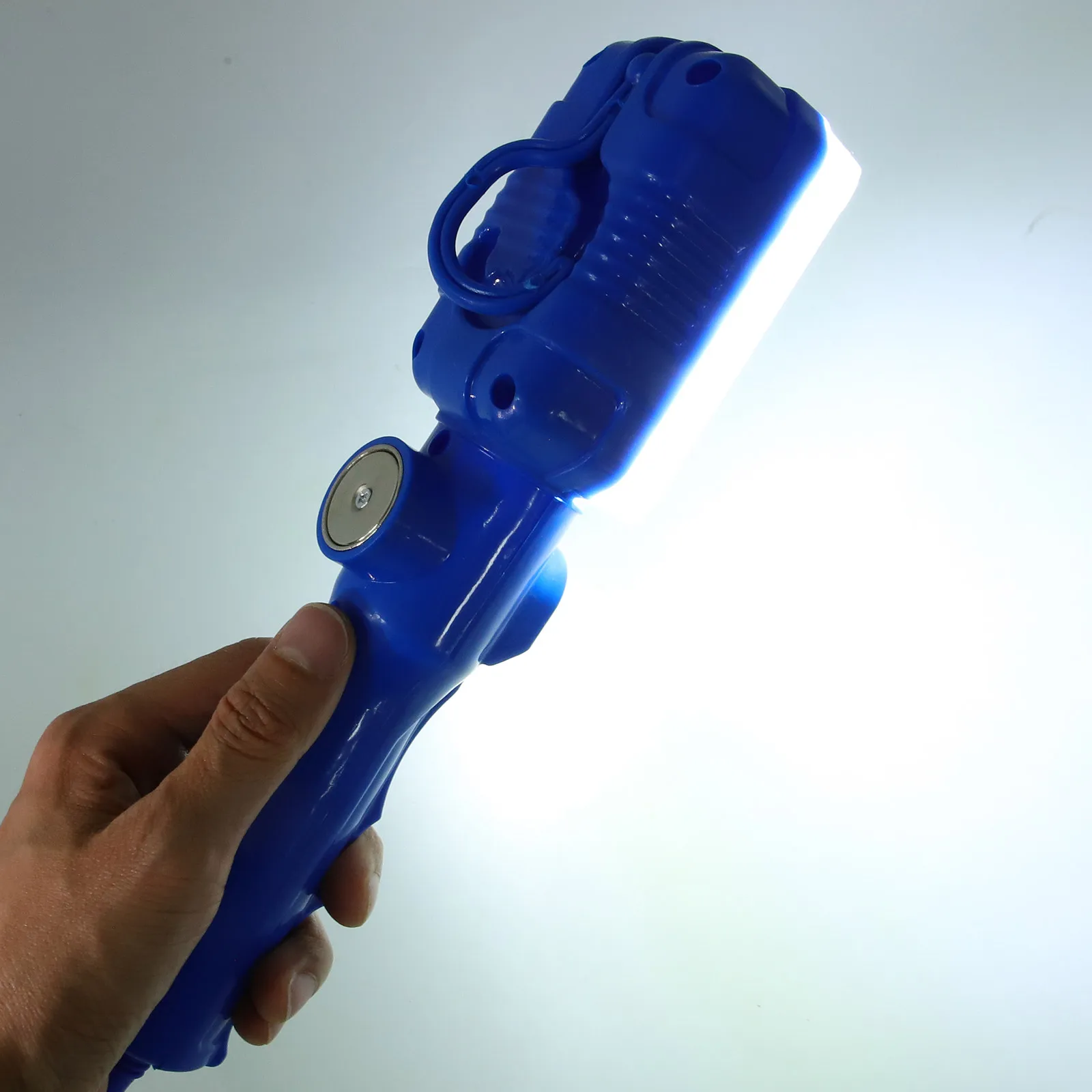 Handheld Work Light LED for Car Repair with High Brightness ABS Material Garage Workshop Construction Utility Lights
Handheld Work Light LED for Car Repair with High Brightness ABS Material Garage Workshop Construction Utility Lights