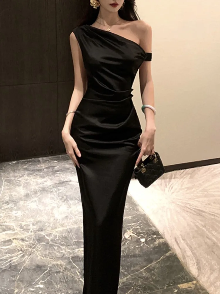 French Vintage Black SatinWomen's Midi Dresses Swinging Collar Inclined Chic Shoulder Slim Wasit Long Dress Prom Female Clothes
French Vintage Black SatinWomen's Midi Dresses Swinging Collar Inclined Chic Shoulder Slim Wasit Long Dress Prom Female Clothes