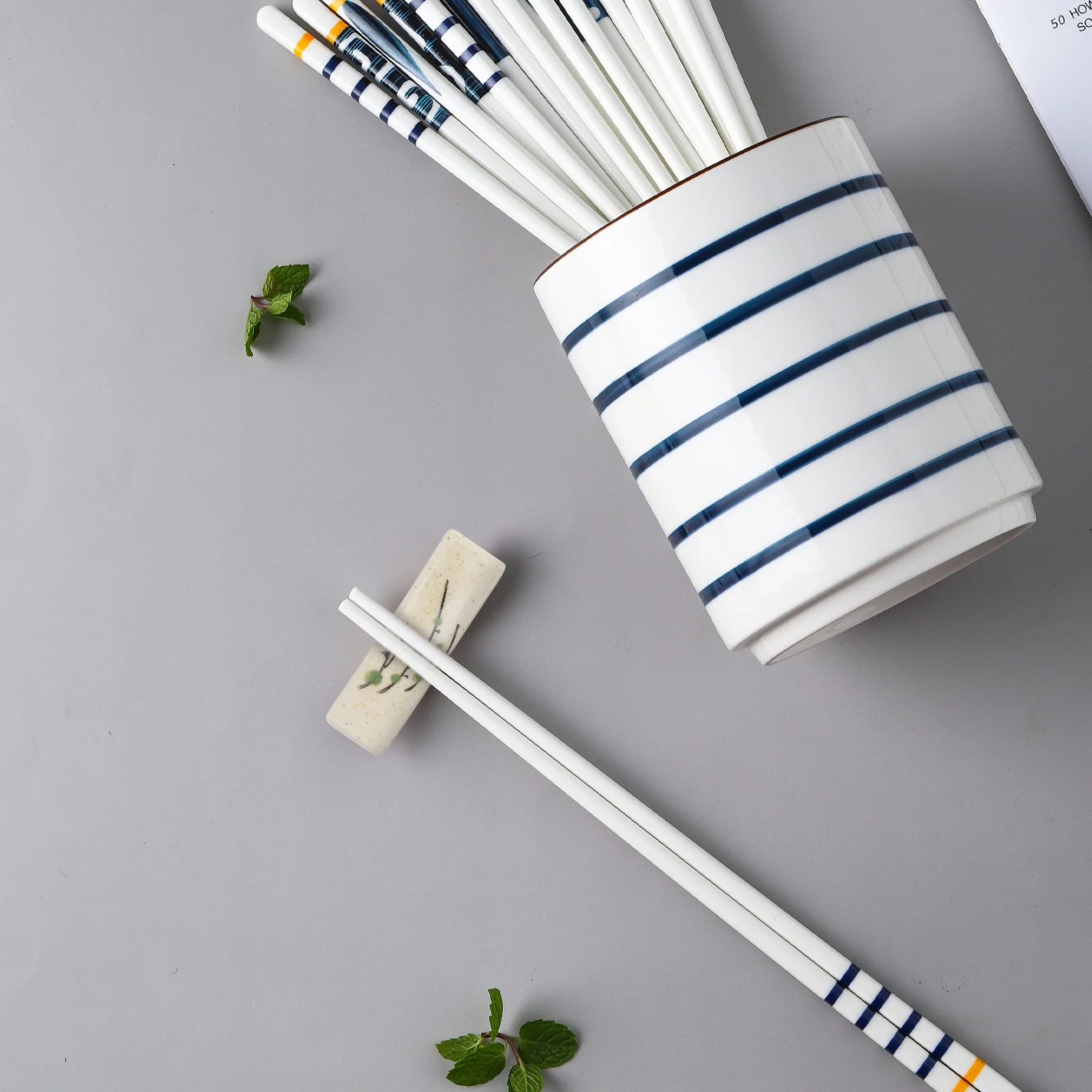 5Pcs Bridge Style Ceramic Chopsticks Racks Practical Tableware Holders Easy Clean High Temperature Resistant Japanese 
5Pcs Bridge Style Ceramic Chopsticks Racks Practical Tableware Holders Easy Clean High Temperature Resistant Japanese