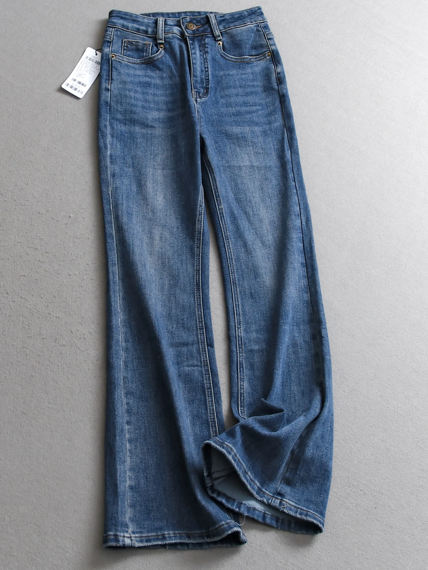 Retro Blue High Waist Slimming Hoof Pants Versatile Commuter 2025 Autumn New Style Women's Jeans Casual High Waist Cotton
Retro Blue High Waist Slimming Hoof Pants Versatile Commuter 2025 Autumn New Style Women's Jeans Casual High Waist Cotton