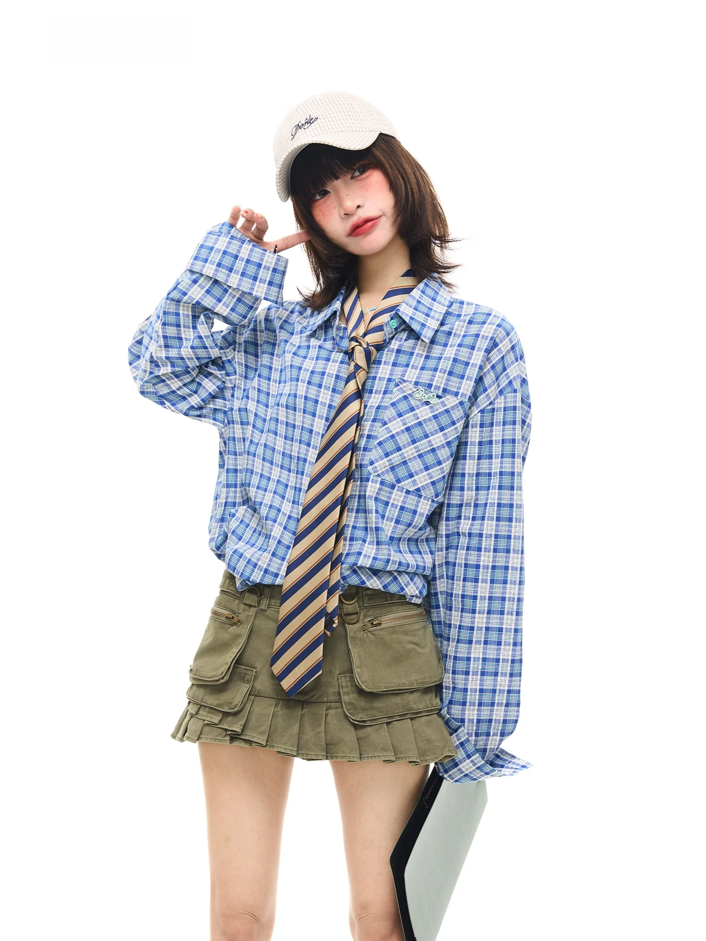 Astrsk American Retro Plaid Long Sleeve Shirt Unisex Spring Casual Loose Lazy Style Versatile Shirt Coat for Men And Women
Astrsk American Retro Plaid Long Sleeve Shirt Unisex Spring Casual Loose Lazy Style Versatile Shirt Coat for Men And Women