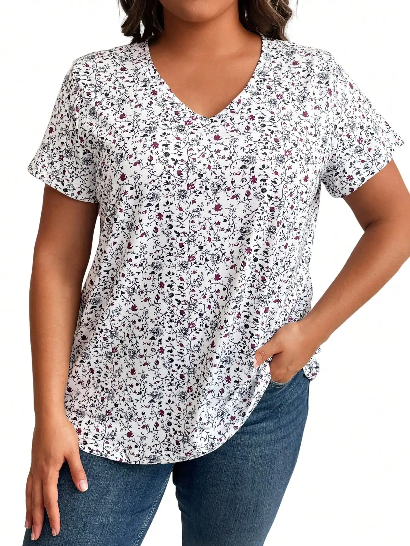 Plus Size Women's V-Neck Short Sleeve Floral Print Casual T-Shirt
Plus Size Women's V-Neck Short Sleeve Floral Print Casual T-Shirt
