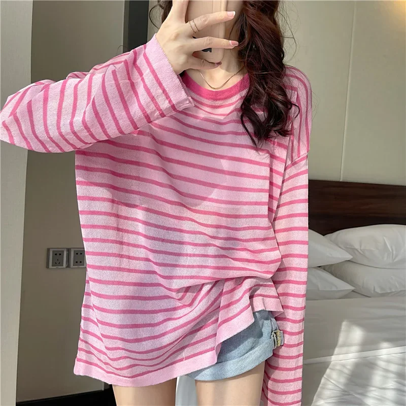 Casual Striped Long Sleeved T-shirt Summer Thin Loose Design Top Round Neck Tops Loose Sun Protection Cover for Women
Casual Striped Long Sleeved T-shirt Summer Thin Loose Design Top Round Neck Tops Loose Sun Protection Cover for Women