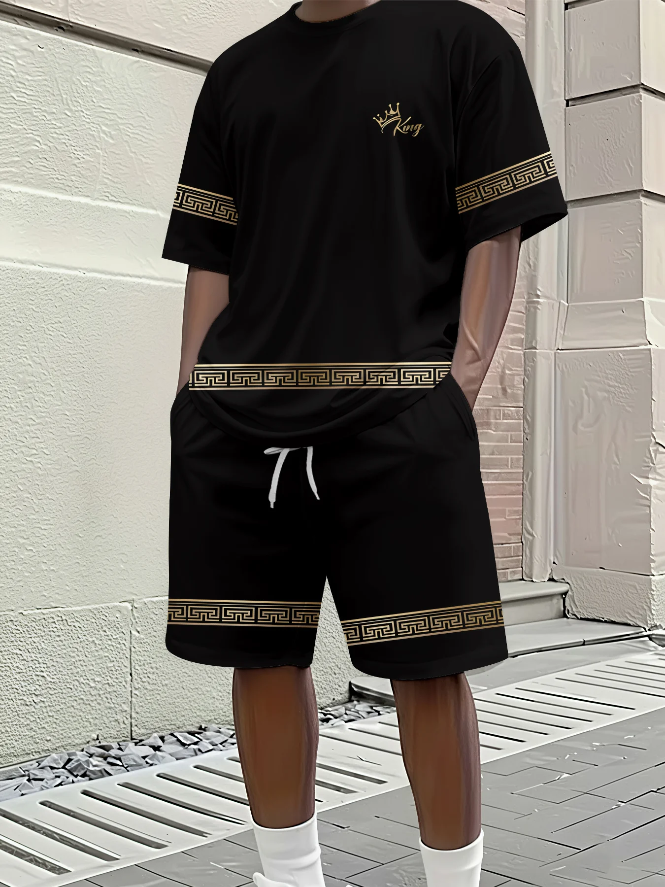 2026 New Men's Black King Crown Greek Key Print Casual Shorts Y2K Oversized Casual Suit Suitable for Daily and Training Wear
2026 New Men's Black King Crown Greek Key Print Casual Shorts Y2K Oversized Casual Suit Suitable for Daily and Training Wear
