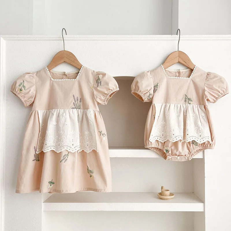 2025 New Summer Sister Clothing 2-6Yrs Kids Princess Dresses Short Sleeved Cotton Embroidery Girl Party Dress Infant Baby Romper
2025 New Summer Sister Clothing 2-6Yrs Kids Princess Dresses Short Sleeved Cotton Embroidery Girl Party Dress Infant Baby Romper