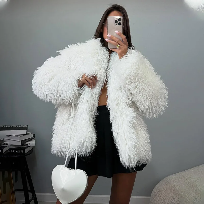 Tornova Big Lapel Faux Fur Jacket Women Elegant Solid Lapel Long Sleeve Casual Luxurious Female Winter Lady Streetwear Jakcets
Tornova Big Lapel Faux Fur Jacket Women Elegant Solid Lapel Long Sleeve Casual Luxurious Female Winter Lady Streetwear Jakcets