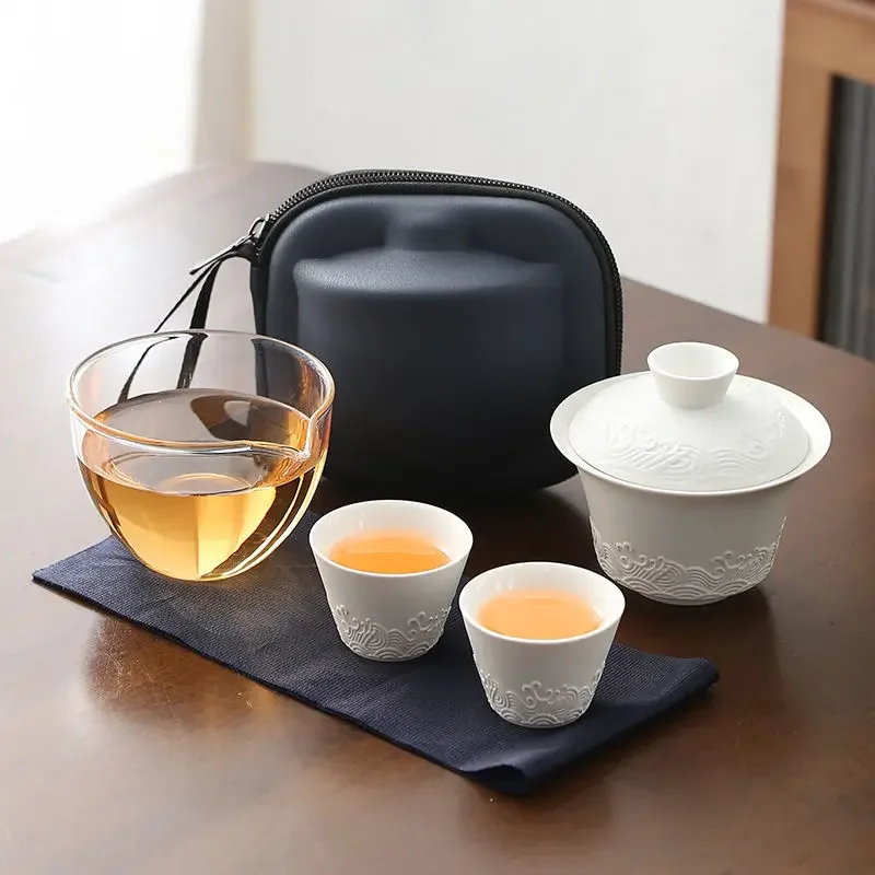 Portable bag Kung Fu tea set ceramic quick cup One pot two cups travel tea set gift
Portable bag Kung Fu tea set ceramic quick cup One pot two cups travel tea set gift