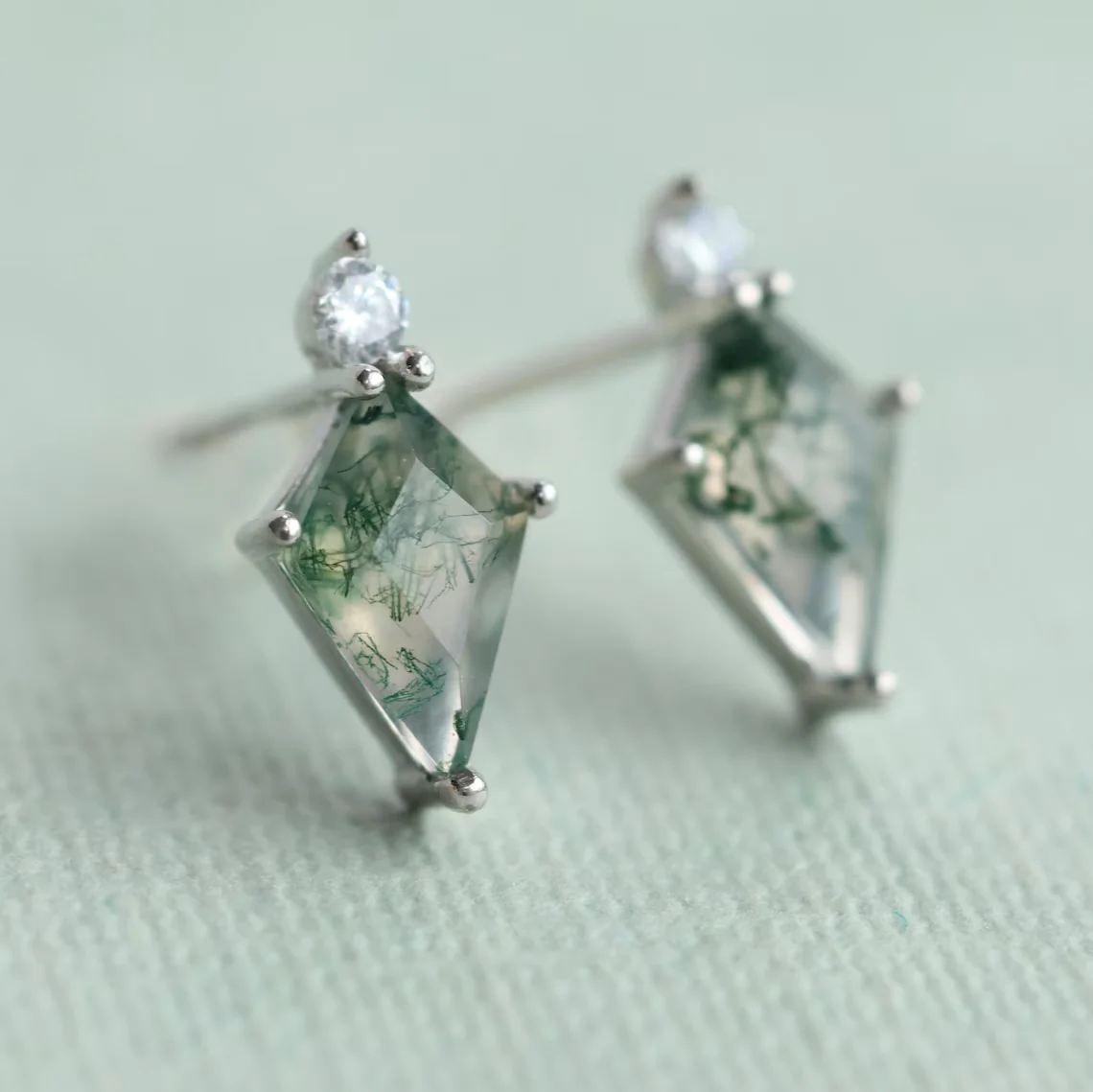 Natural Moss Agate Stud Earrings for Women 925 Sterling Silver Original Design Gold Plated Fine Jewelry Anniversary Female Gifts
Natural Moss Agate Stud Earrings for Women 925 Sterling Silver Original Design Gold Plated Fine Jewelry Anniversary Female Gifts