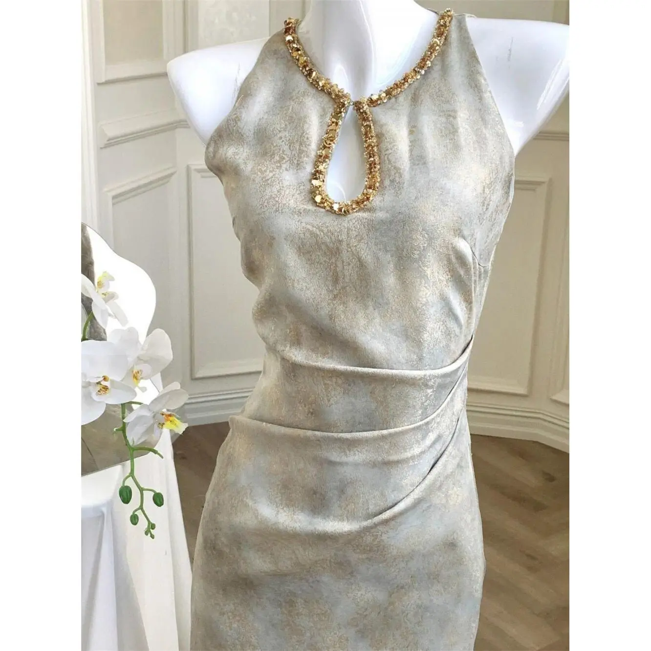 2025 new green traditional Chinese collar-style wedding dress for bridesmaid, high-end wedding morning gown for bride, bridal to
2025 new green traditional Chinese collar-style wedding dress for bridesmaid, high-end wedding morning gown for bride, bridal to