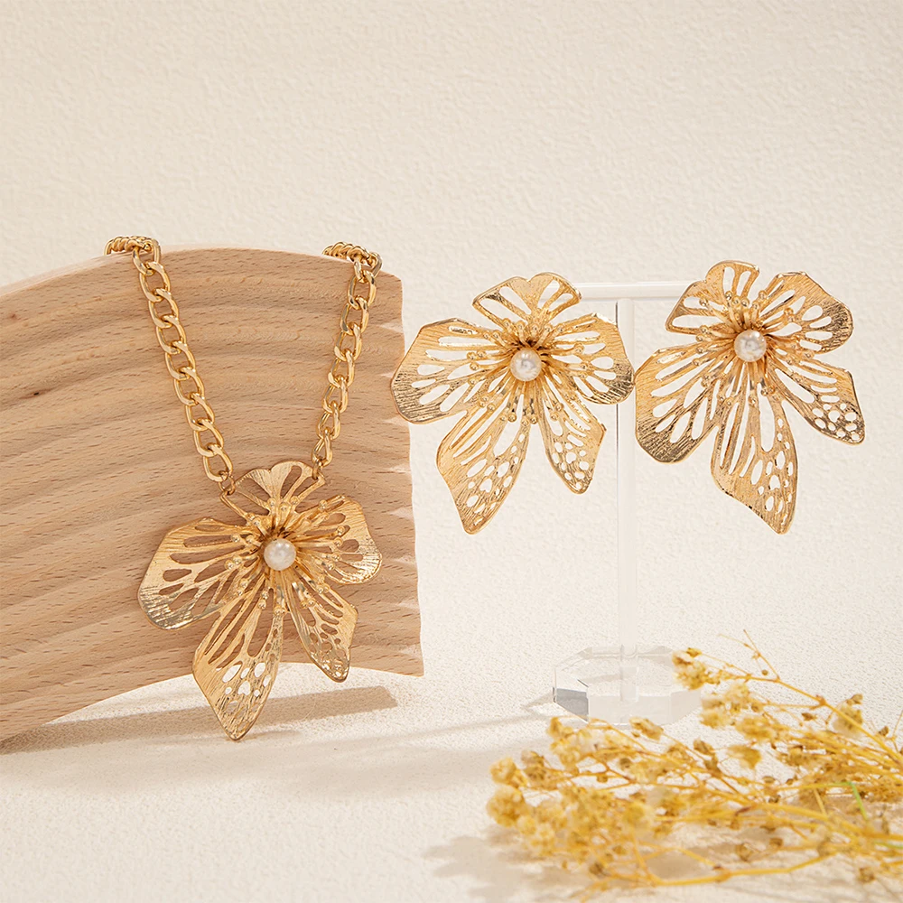 Jewelry Big Flower Earrings Fashion Exquisite Necklace Pendants Earrings Gold Color Jewelry Sets Gift Party Bohemia Jewelry
Jewelry Big Flower Earrings Fashion Exquisite Necklace Pendants Earrings Gold Color Jewelry Sets Gift Party Bohemia Jewelry