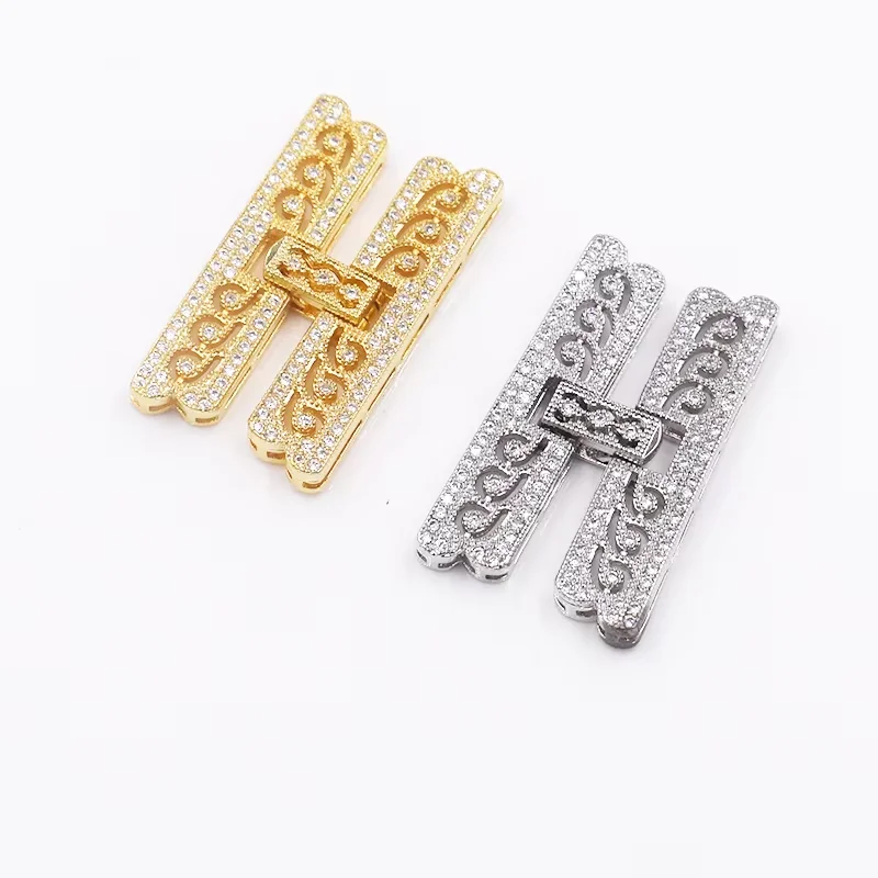 2pcs 18k Gold filled clear CZ micro pave 4strand clasp for jewelry making 18x36mm
2pcs 18k Gold filled clear CZ micro pave 4strand clasp for jewelry making 18x36mm