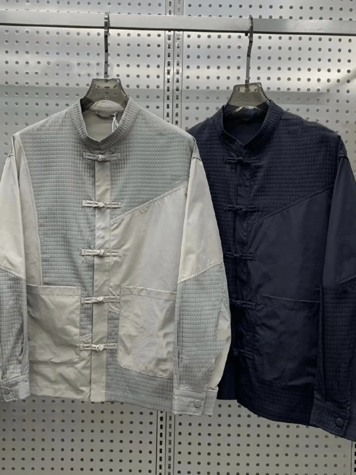 Retro Button Men's Casual Jaet New Spring 2024 Sli Haome High-End Feeling Loose Fit Polyester Youth Summer Outerwear
Retro Button Men's Casual Jaet New Spring 2024 Sli Haome High-End Feeling Loose Fit Polyester Youth Summer Outerwear