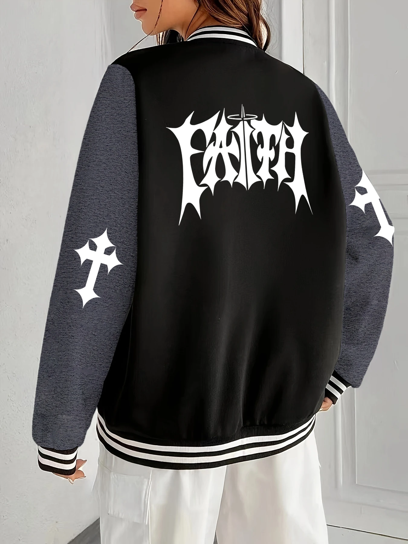 Creative Faith Art Letter Design Women's Sportswear Oversized Warm Jackets Loose Hip Hop Jacket Harajuku Soft Veste Unisex
Creative Faith Art Letter Design Women's Sportswear Oversized Warm Jackets Loose Hip Hop Jacket Harajuku Soft Veste Unisex