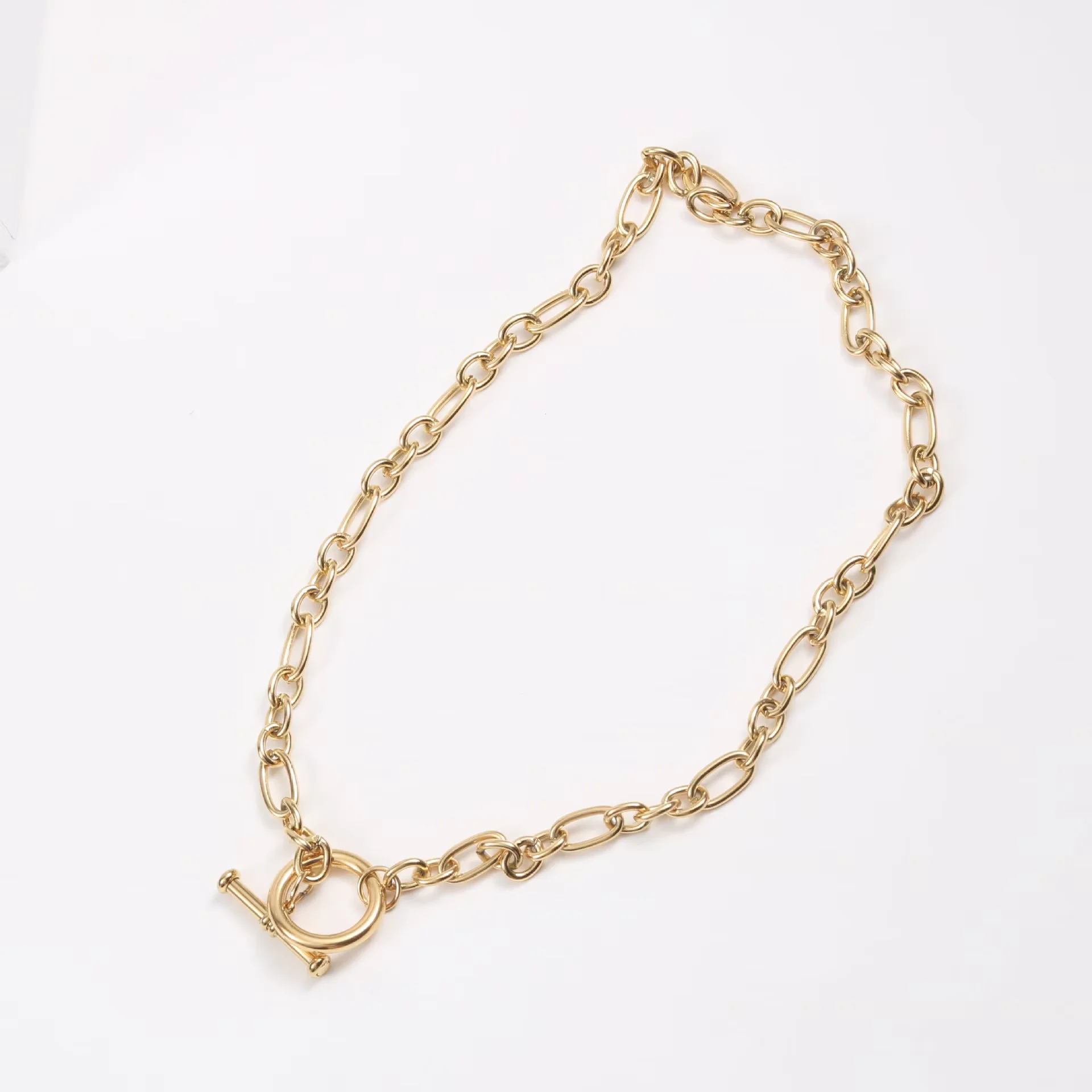 Punk Tarnish Free 18K Gold Plated Chunky Oval Link Chain Toggle Necklace Stainless Steel Choker Necklaces for women
Punk Tarnish Free 18K Gold Plated Chunky Oval Link Chain Toggle Necklace Stainless Steel Choker Necklaces for women