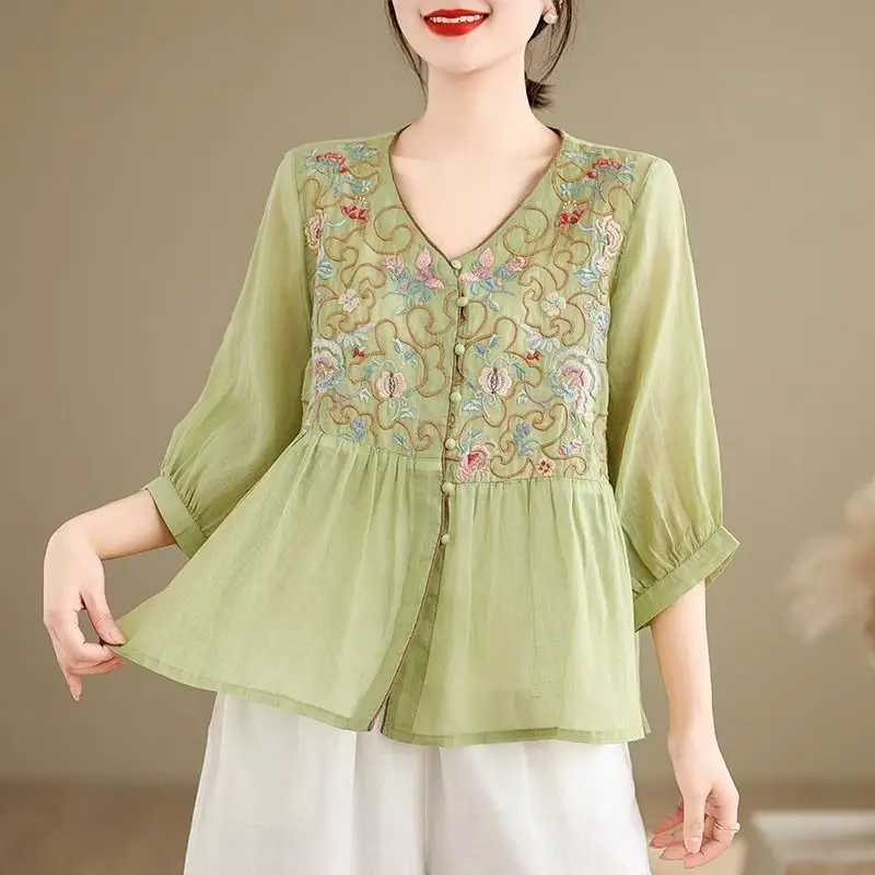 2026 New Women's Linen-Cotton Embroidered Shirt Vintage Summer Commuting Loose Artistic Medium-Sleeve Doll Top Lightweight
2026 New Women's Linen-Cotton Embroidered Shirt Vintage Summer Commuting Loose Artistic Medium-Sleeve Doll Top Lightweight