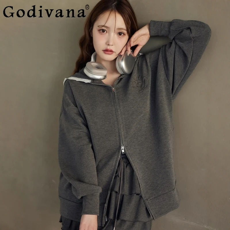 Japanese Gray Hooded Hoodies and Skirts Two-piece Set Women's Loose Casual Letter Embroidered Cardigan Jacket Set Spring 2025
Japanese Gray Hooded Hoodies and Skirts Two-piece Set Women's Loose Casual Letter Embroidered Cardigan Jacket Set Spring 2025