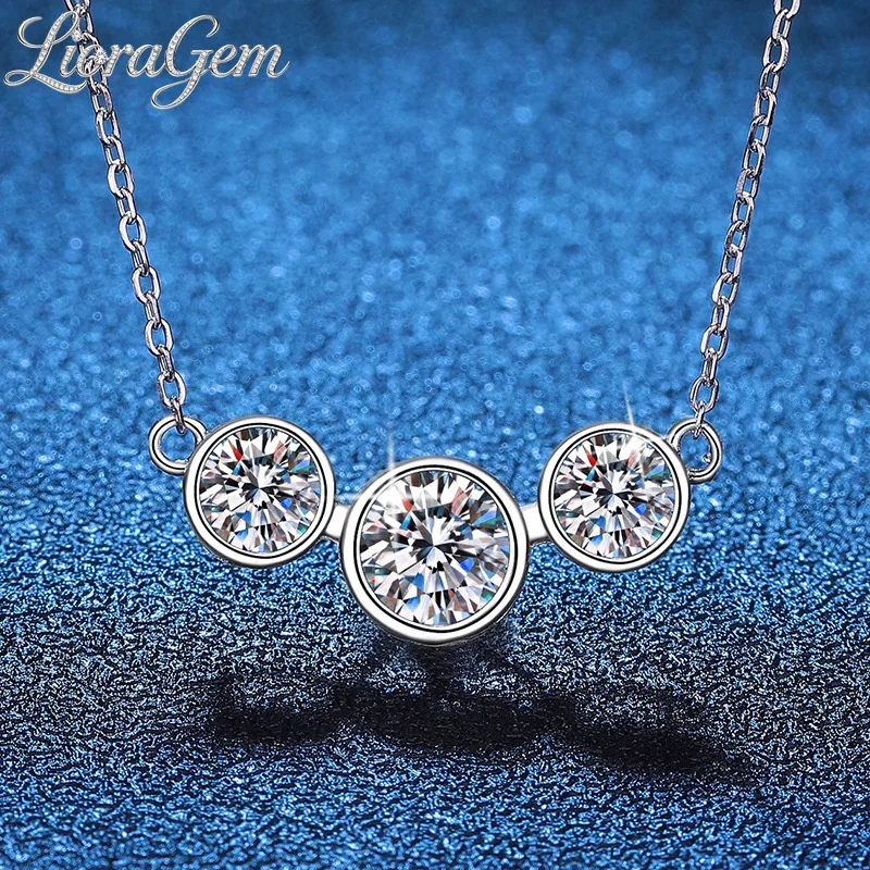 LioraGem 2-Carat Bubble Moissanite Pendant Necklace, Luxurious Triple-Princess Moissanite Necklace Platinum PT950 Stamp
LioraGem 2-Carat Bubble Moissanite Pendant Necklace, Luxurious Triple-Princess Moissanite Necklace Platinum PT950 Stamp